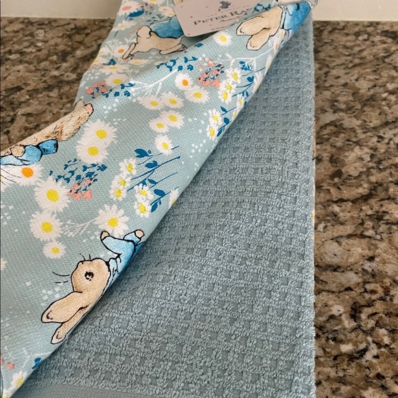 3 Pack Peter Rabbit Kitchen Towels - Picture 3 of 4